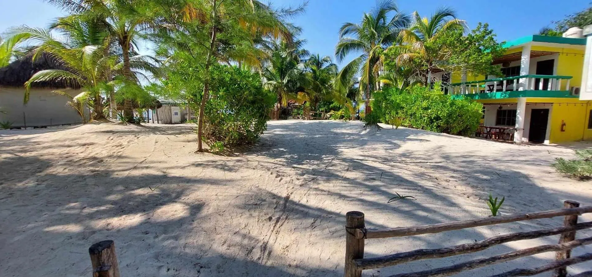 Xpuha Bonanza Otel Xpu Ha